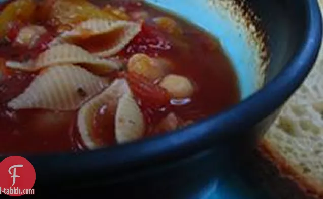 شوربة باستا الطماطم الحمص