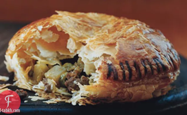 فطيرة لحم البقر والكاري