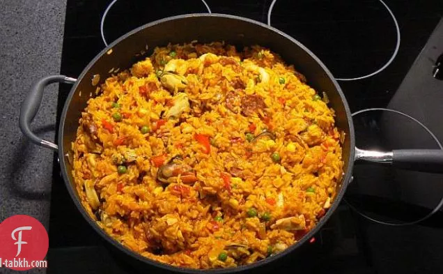 المأكولات البحرية الأرز الاسباني
