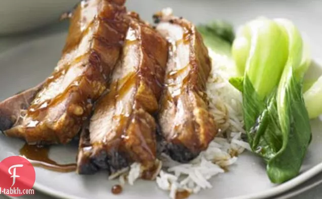 لحم الخنزير الصيني مطهو ببطء مع الخضر