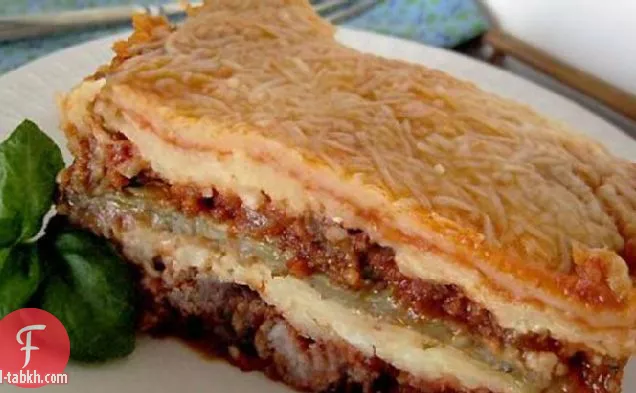 من السهل ريكوتا الباذنجان موزاريلا مارينارا خبز