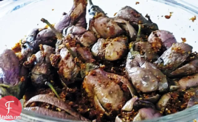 برنجال مع صلصة الجوز
