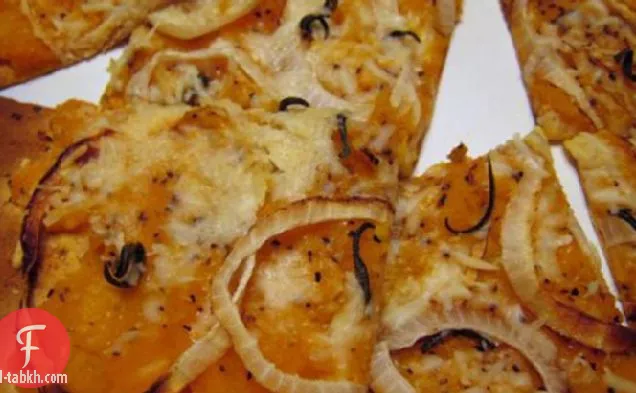 الجوز الاسكواش روزماري بيتزا