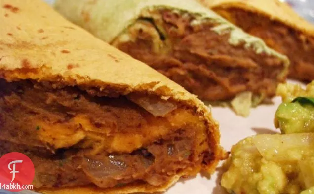 البطاطا الحلوة والفاصوليا السوداء بوريتو