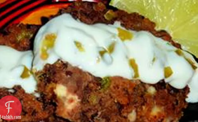 كعك الفاصوليا السوداء الحارة