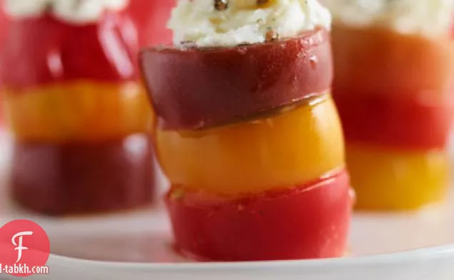 أبراج الطماطم الكرز مع جبن الماعز أيولي