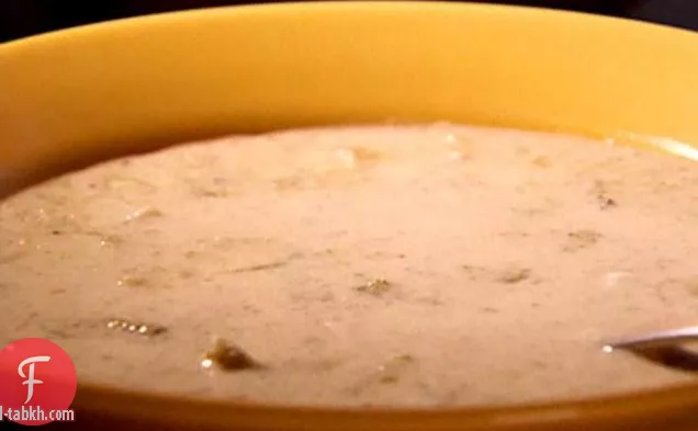 شوربة البروكلي الكريمية (البروكلي المجمد)