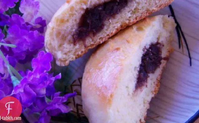 أنمان-خبز مطهو على البخار مع عجينة أزوكي (فاصوليا حمراء حلوة) 