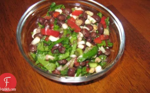 صلصة الذرة والفاصوليا السوداء (بدون طماطم)