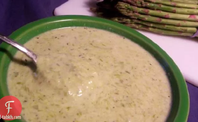 شوربة الهليون الكريمية