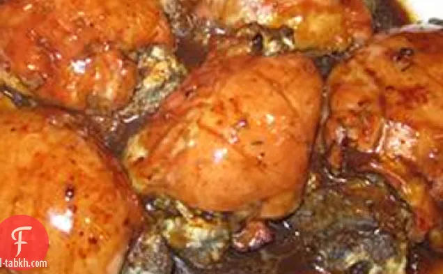 صدور دجاج محشوة بالفطر في صلصة البلسميك