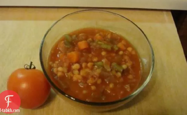 حساء الخضار الطماطم حار القلبية