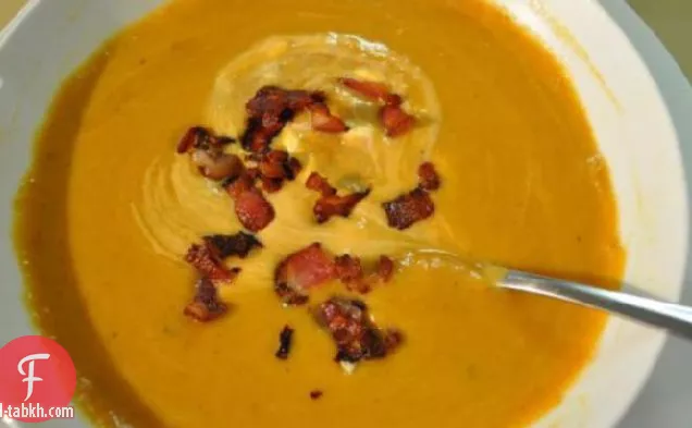 سموكي شوربة البطاطا الحلوة