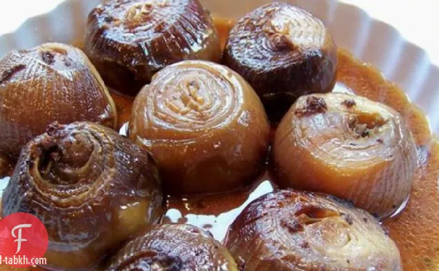 وعاء من الفخار البصل بالكراميل