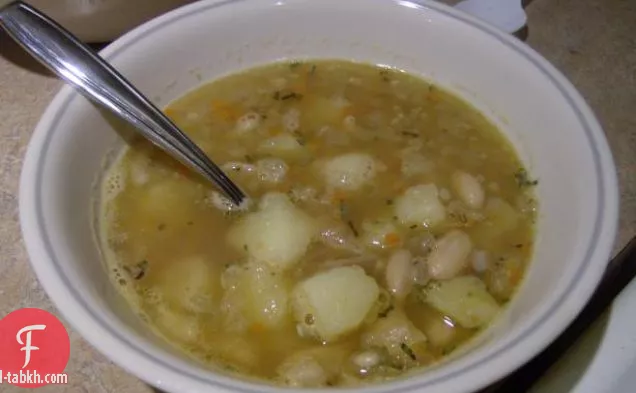 شوربة الفاصوليا البيضاء المتوسطية