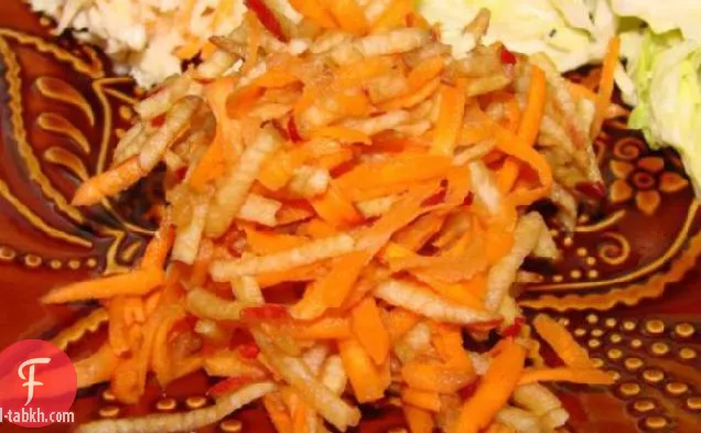سلطة الجزر والتفاح السريعة