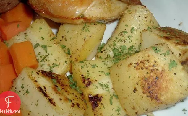 شوربة الجزر الأبيض المحمص والبارميزان