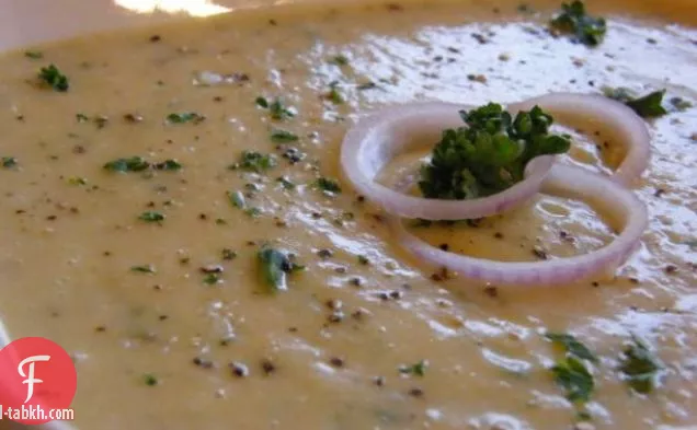 شوربة الجزر الأبيض بالكاري
