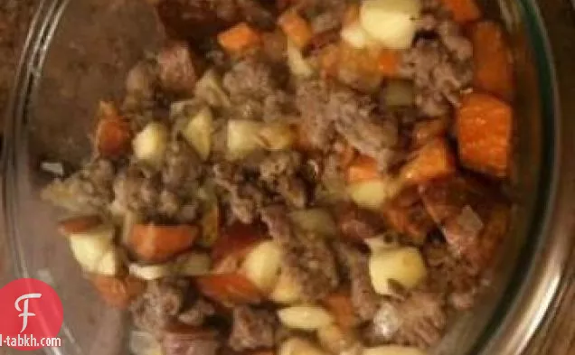 بطاطا القيقب الحلوة مع التفاح ولحم الخنزير المقدد