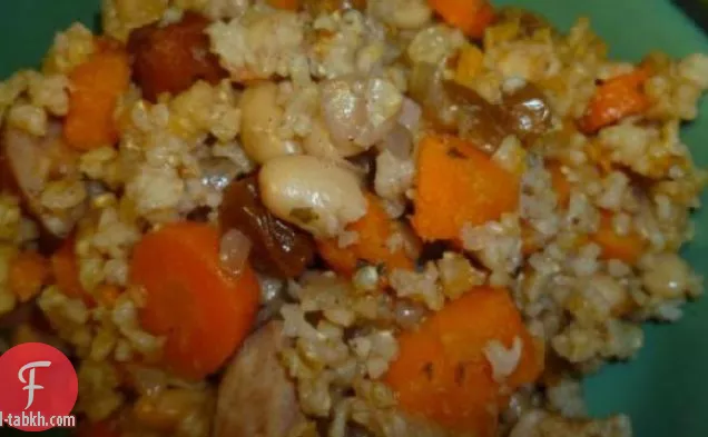 الخريف السجق خزفي (في وعاء من الفخار )