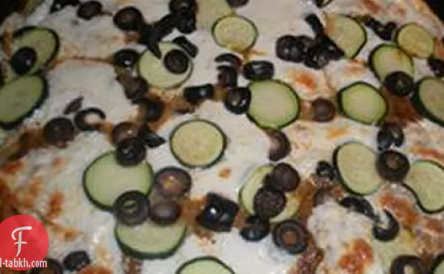 بيتزا البيستو الإيطالية
