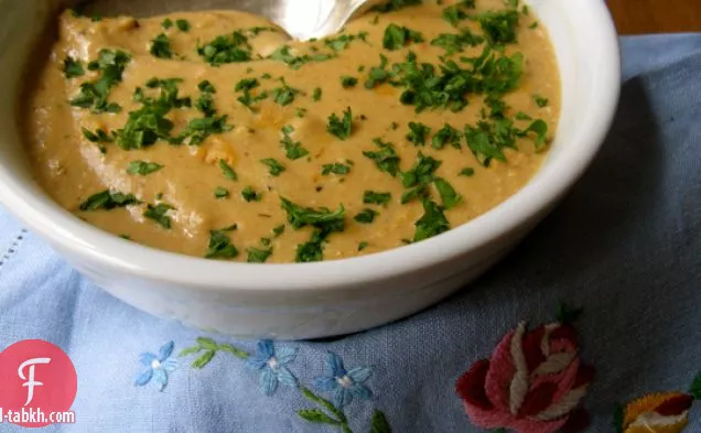 حساء الطماطم الكاجو