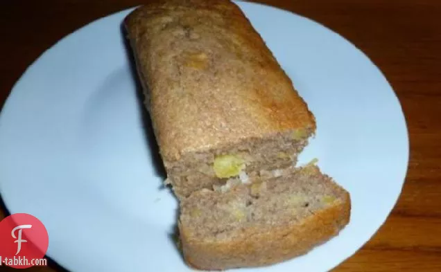 كعكة الموز والأناناس وجوز الهند