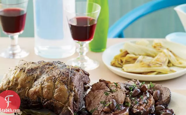 سيرة-لحم الضأن مطهو ببطء مع الزيتون والكرز والهندباء