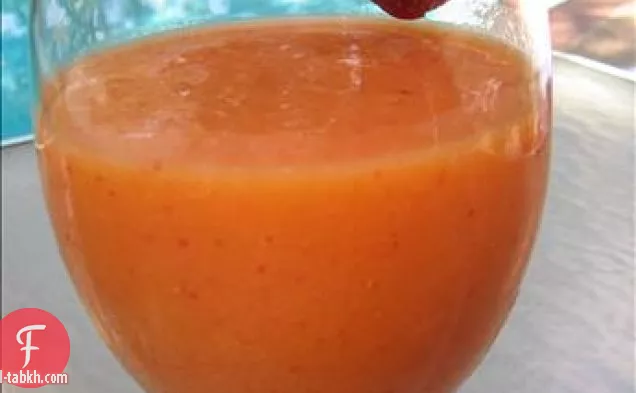 عصير الفراولة والبرتقال