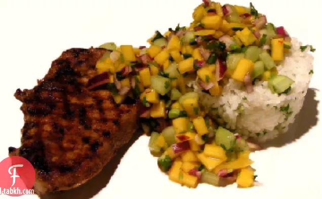 شرائح لحم الخنزير المشوية الاستوائية مع صلصة المانجو