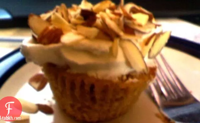 كرات اللحم كوكتيل في صلصة الزعفران (عيد الفصح)