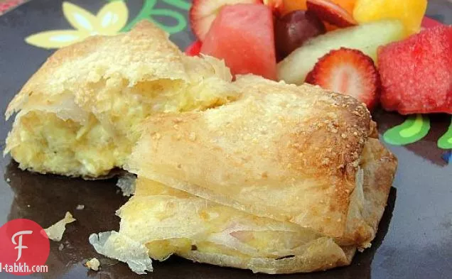 فطيرة دجاج وبيض مغربية (بستيية/بستيلا)