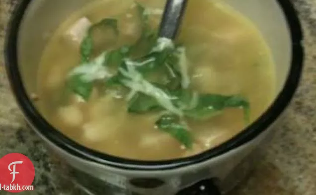 شوربة الفاصوليا التركية والبحرية