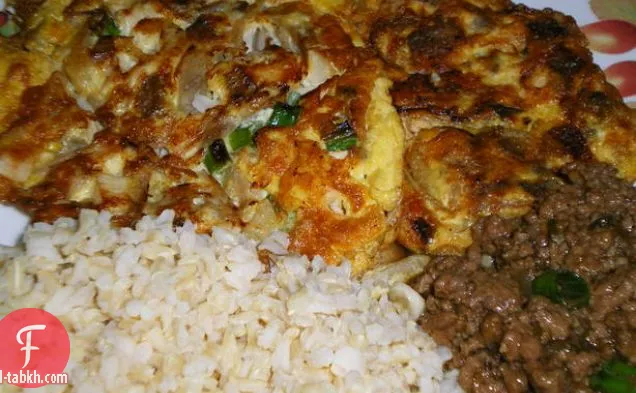 معكرونة فطر المحار مع صلصة الطماطم والريحان