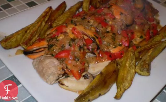 بلح البحر المقلي مع الفلفل الحار والثوم والريحان