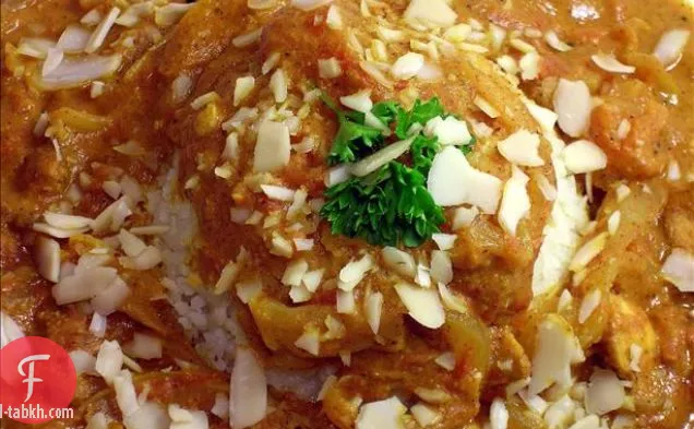 تشيلي ريلينوس مع صلصة الطماطم