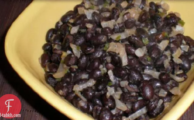حشوة بوريتو الفاصوليا السوداء أو طبق جانبي