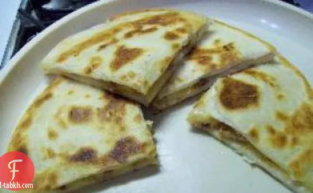 دجاج بيكون رانش كويساديلا