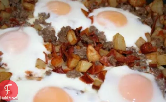 لحم الخنزير المقدد والسجق التجزئة
