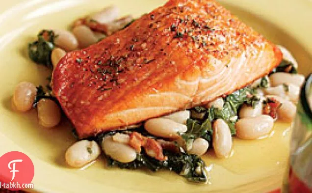 سمك السلمون المشوي مع الفاصوليا البيضاء واللفت ولحم الخنزير المقدد راجو أوخت