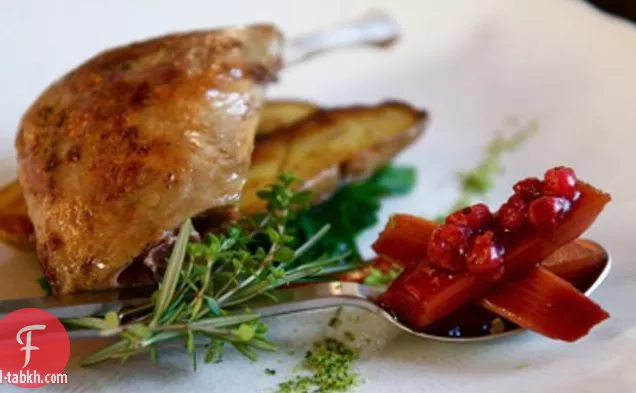 بطيئة الساق البط المطبوخ مع الحلو التمر الهندي مخلل راوند