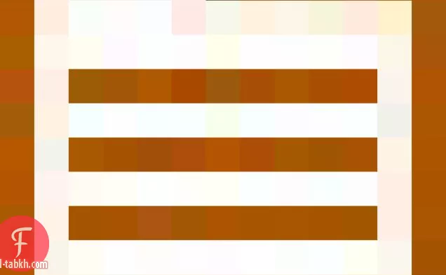 التوفو والخضروات مع صلصة الفول السوداني التايلاندية قليلة الدسم