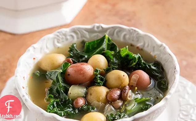 زوبا فيجانا: حساء البطاطس والفاصوليا واللفت الإيطالي