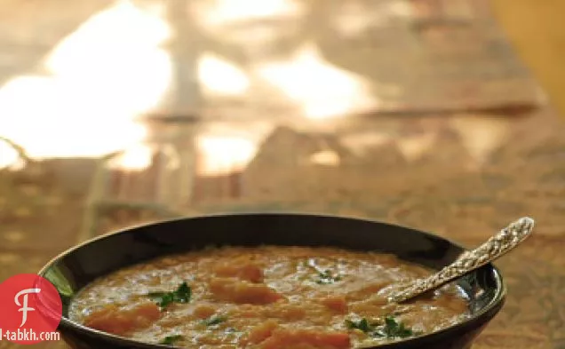 شوربة البازلاء الصفراء مع البطاطا الحلوة واللفت