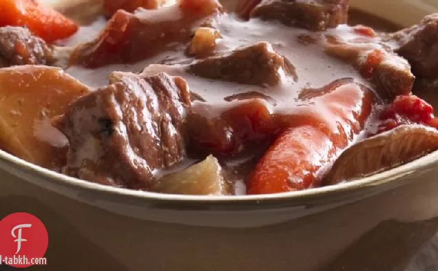 يخنة لحم البقر بطيئة الطهي مع فطر شيتاكي