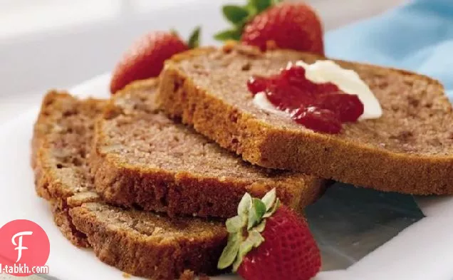 خبز الفراولة والجوز