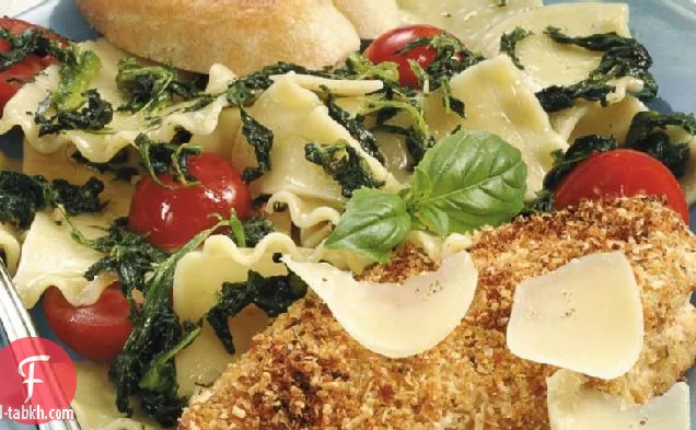 دجاج بارميزان مع خرق المعكرونة