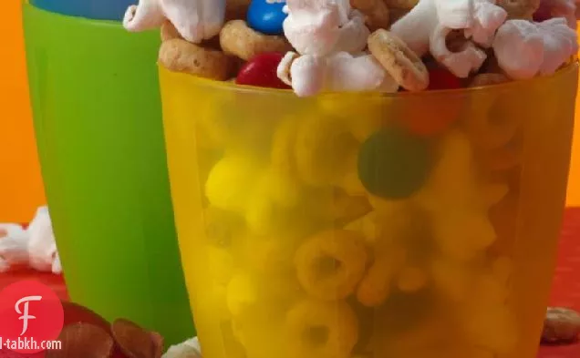 مزيج المباراة المأكولات الخفيفة