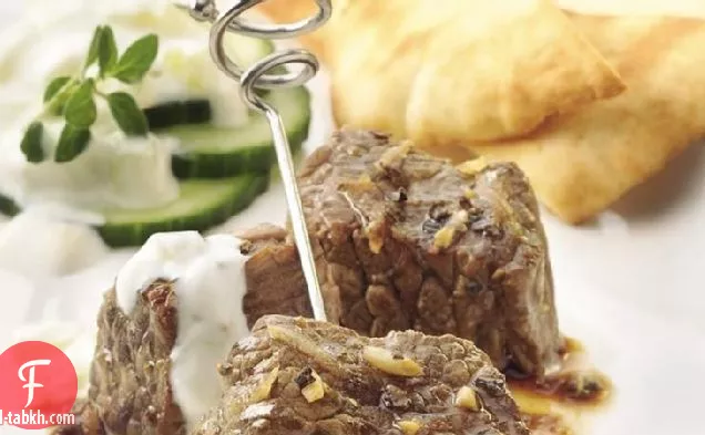 طباخ بطيء لدغات لحم البقر اليونانية