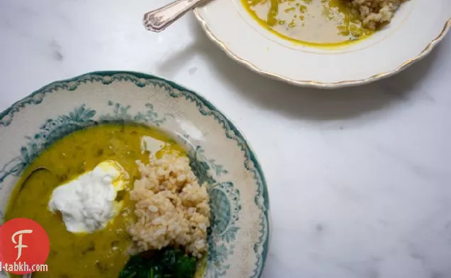 شوربة العدس الأحمر بالليمون